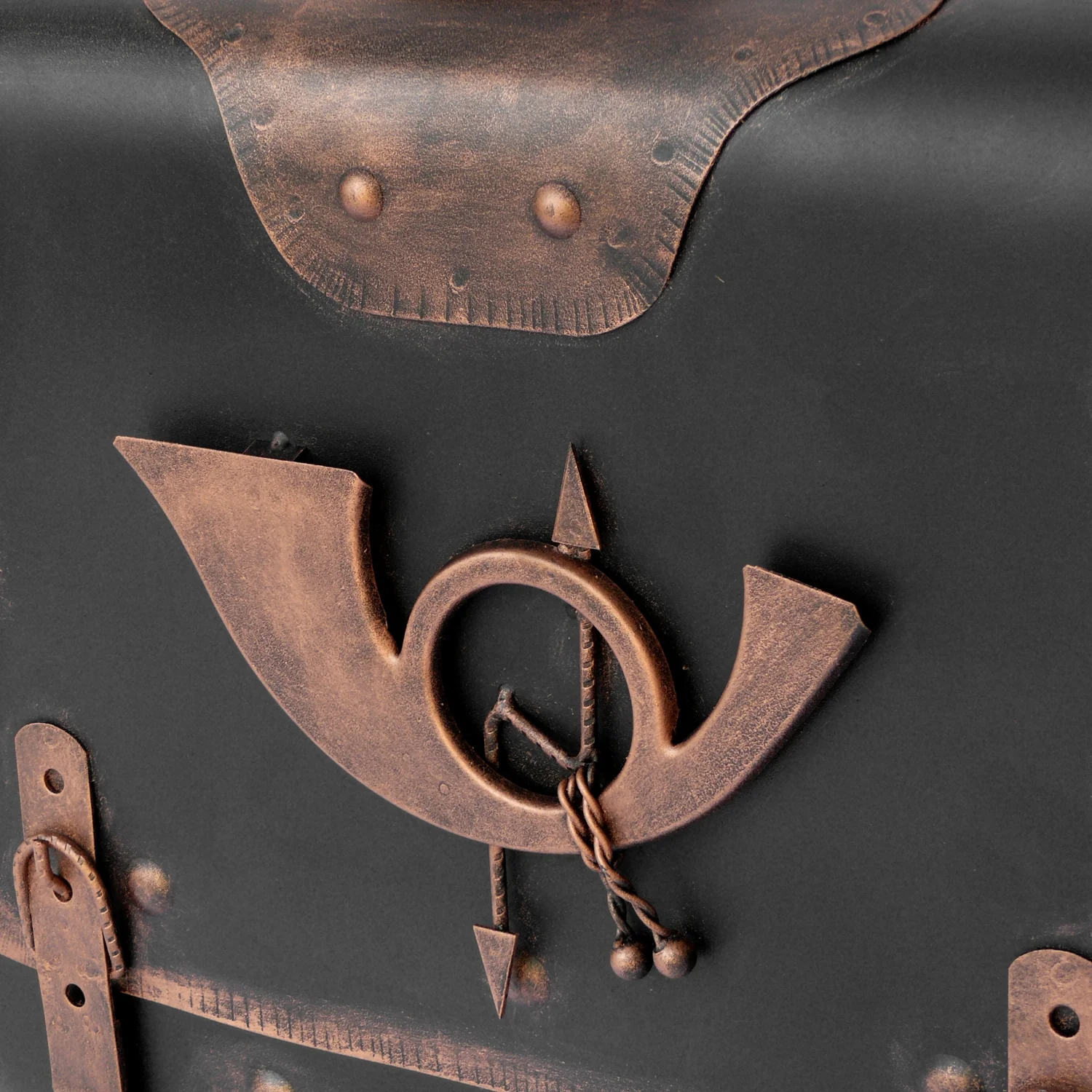 Briefkasten Alter Ranzen mit Posthorn PH2, 40 x 40 x 9 cm - Image 8